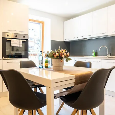 Flow Trogmann Апартаменты *